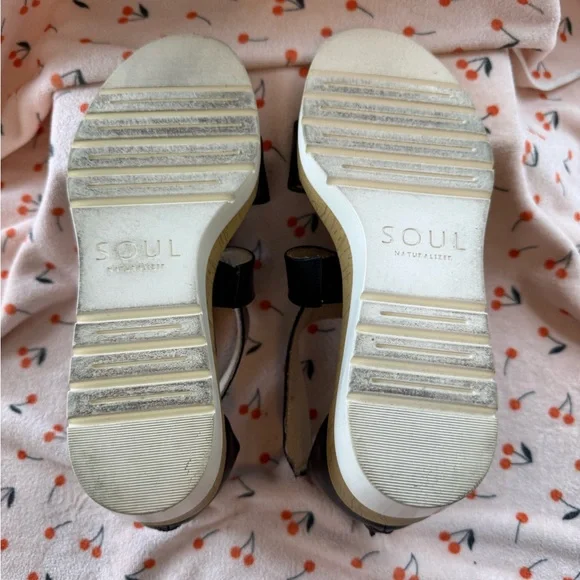 SOUL Naturalizer Black & Gold Platform Wedge Sandals - Picture 5 of 5